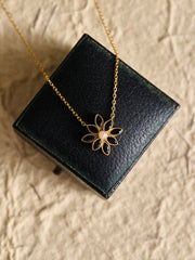 Cámellia Black Onyx Pearl Necklace - CAMELLIA 18" Gold