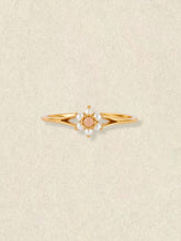 Petite Fleur Ring