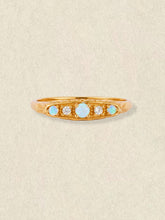 Lumière Opal Ring