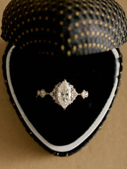 Cupid Moissanite Band - CAMELLIA 5 US Gold