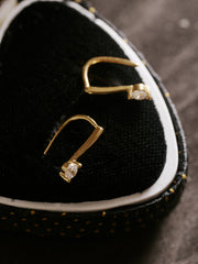 10K Solid Gold Lumière Diamond Earrings - CAMELLIA Single