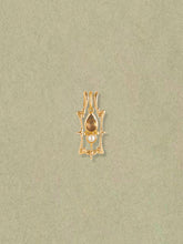 Pear-Shaped Labradorite & Freshwater Pearl Pendant – Aveline