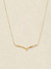 Laurel Grace Chain Necklace