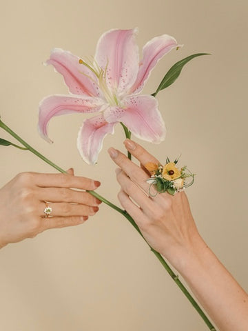 Green Yellow Flower Ring