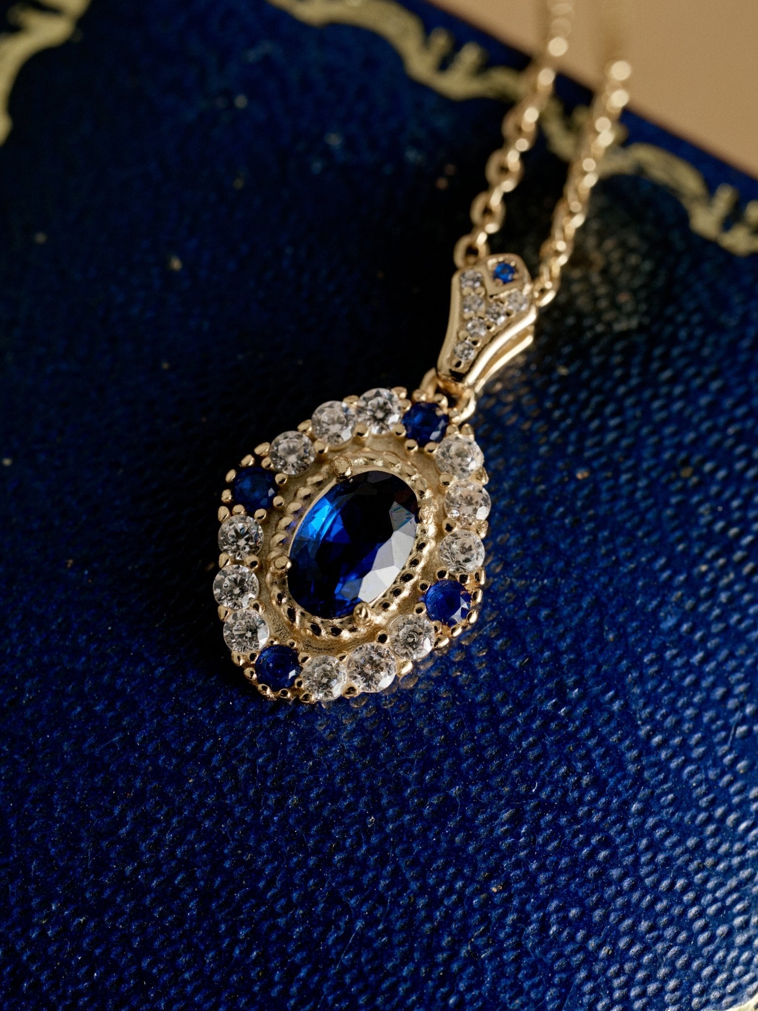 Eta Sapphire Necklace - CAMELLIA Gold