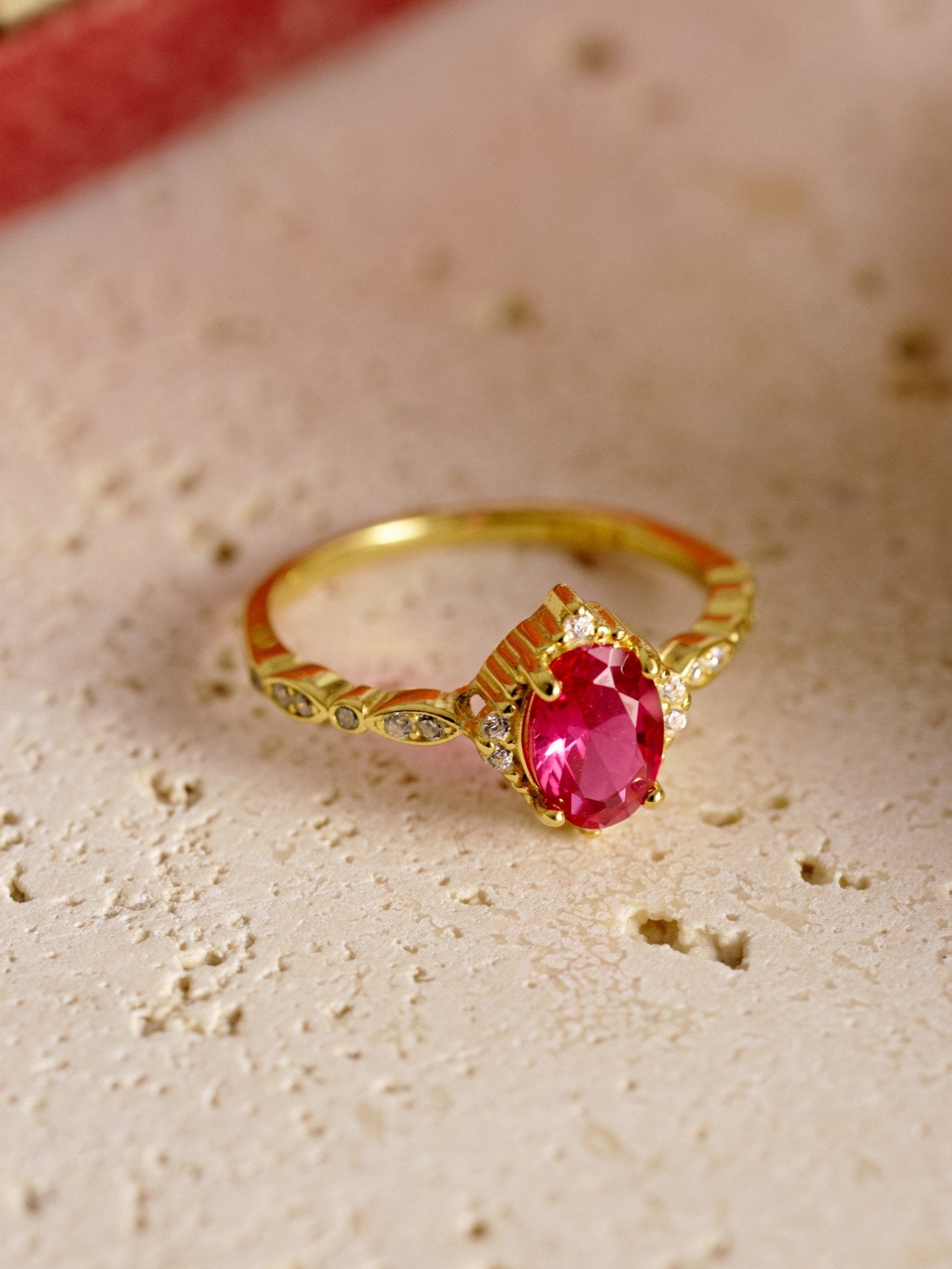 Verdure Ruby Ring - CAMELLIA 6 Gold