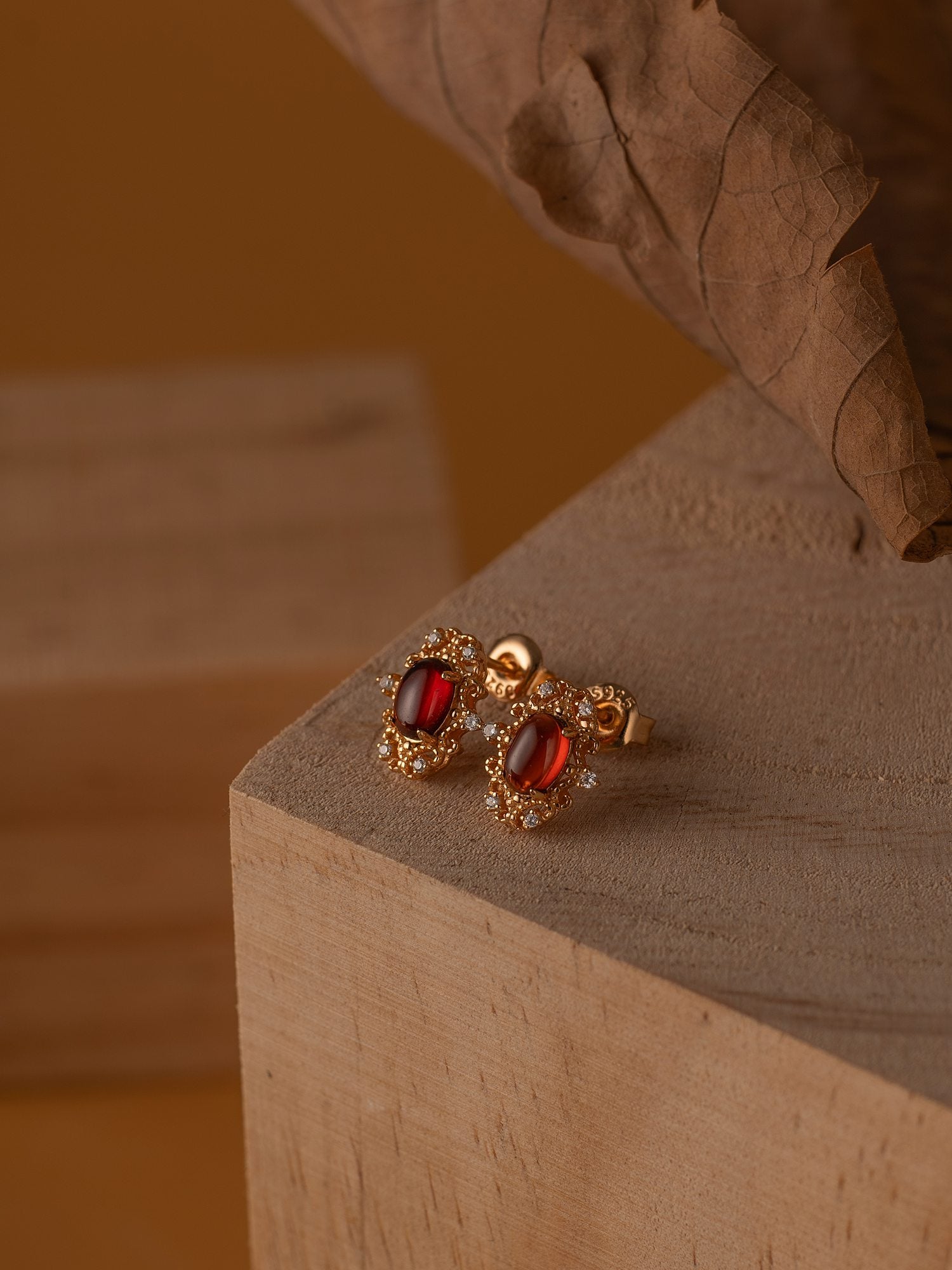 Vivien Garnet Earrings - CAMELLIA