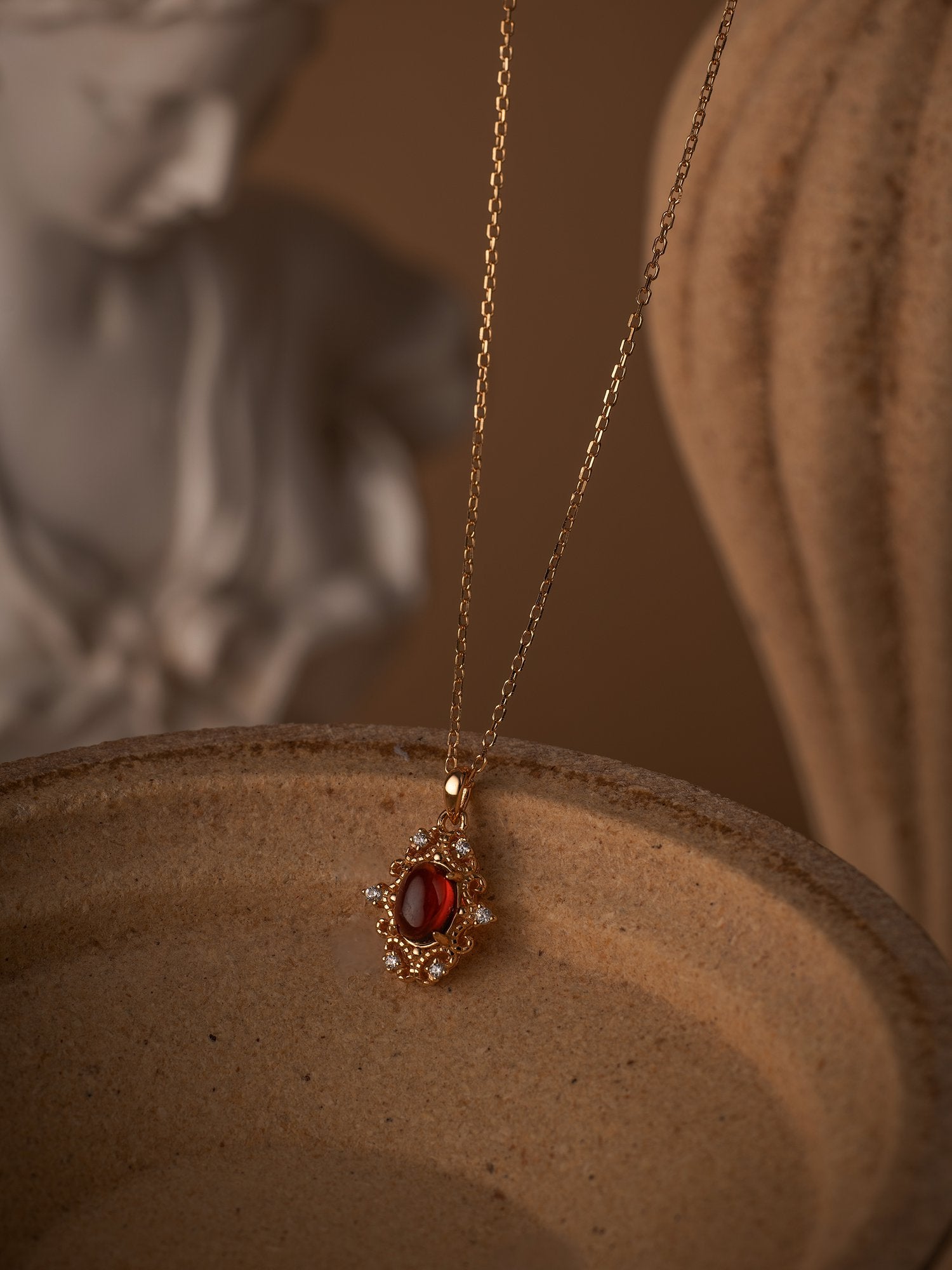 Vivien Garnet Jewelry Set - CAMELLIA