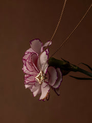 New York Peridot Pentagram Necklace - CAMELLIA 18"
