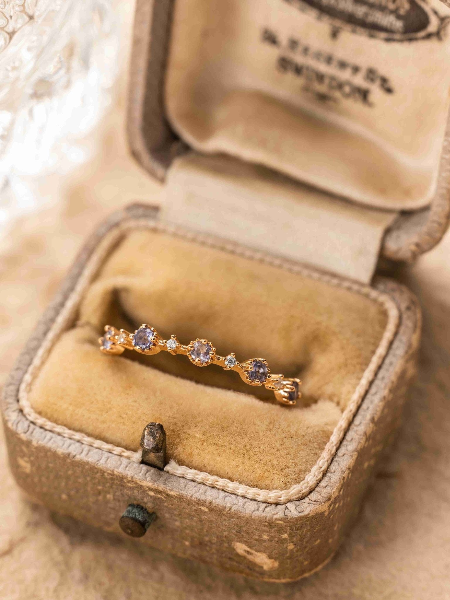 Lady Amethyst Ring - CAMELLIA 5 US