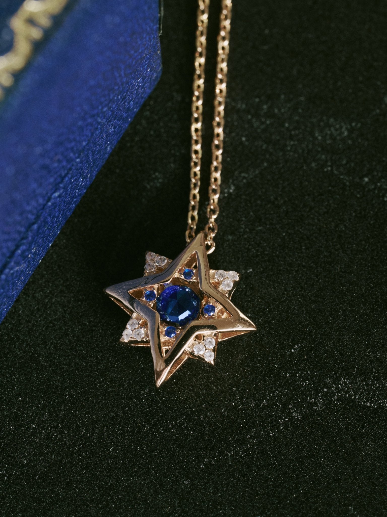 New York Birthstone Pentagram Necklaces - CAMELLIA Sapphire