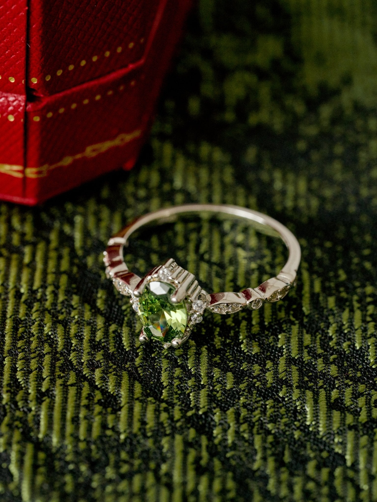 Verdure Peridot Ring - CAMELLIA 6