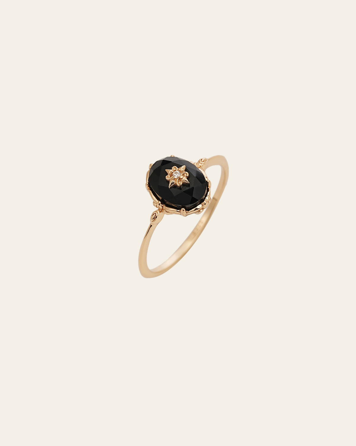 Victoria Noir Onyx Ring