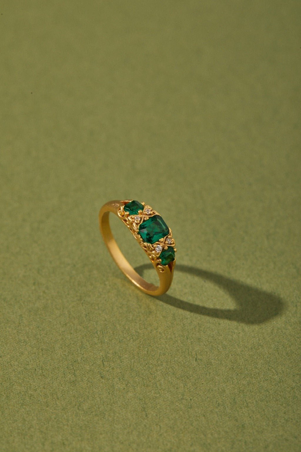 Emerald Path Ring - CAMELLIA 5