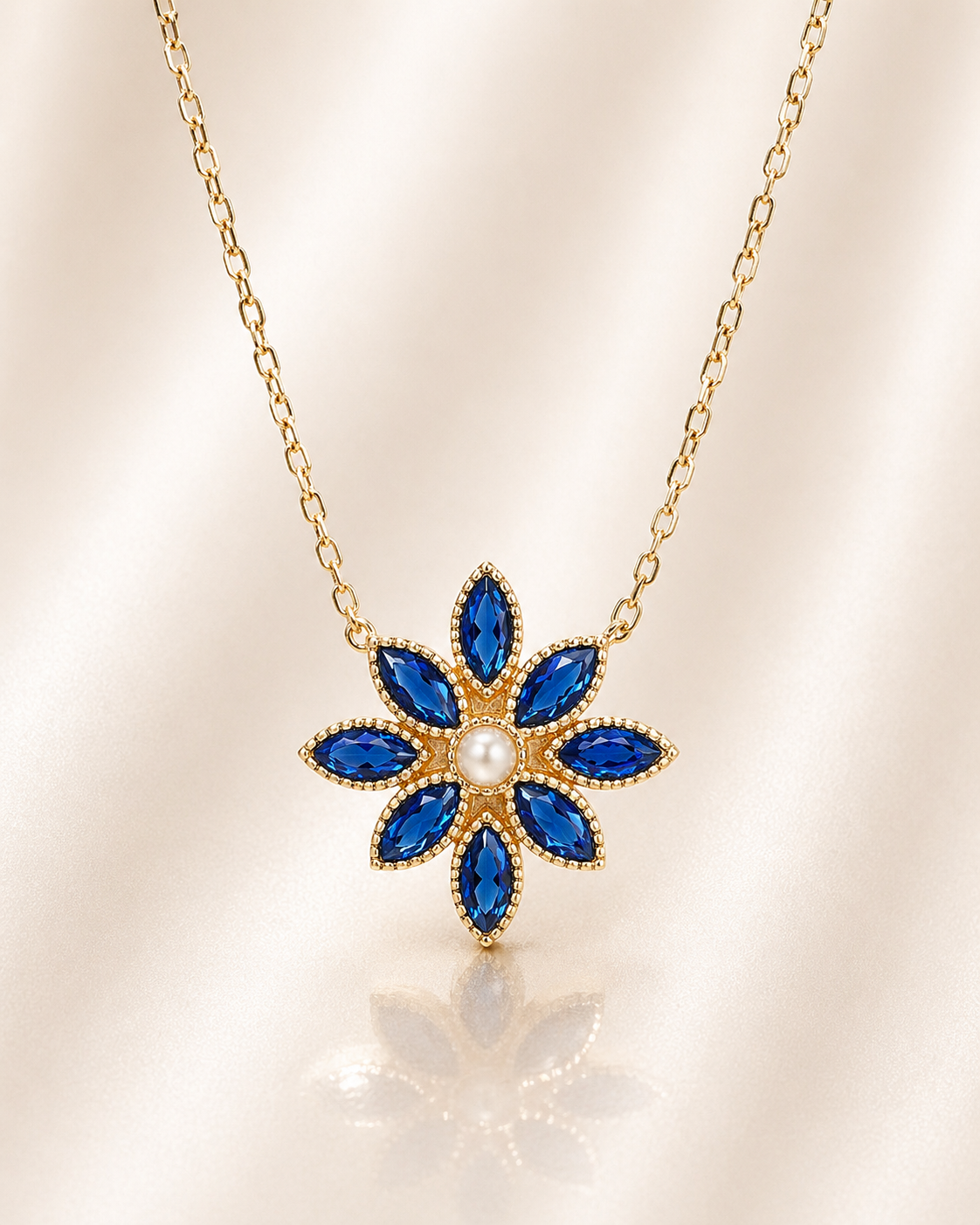 Cámellia Sapphire Pearl Necklace