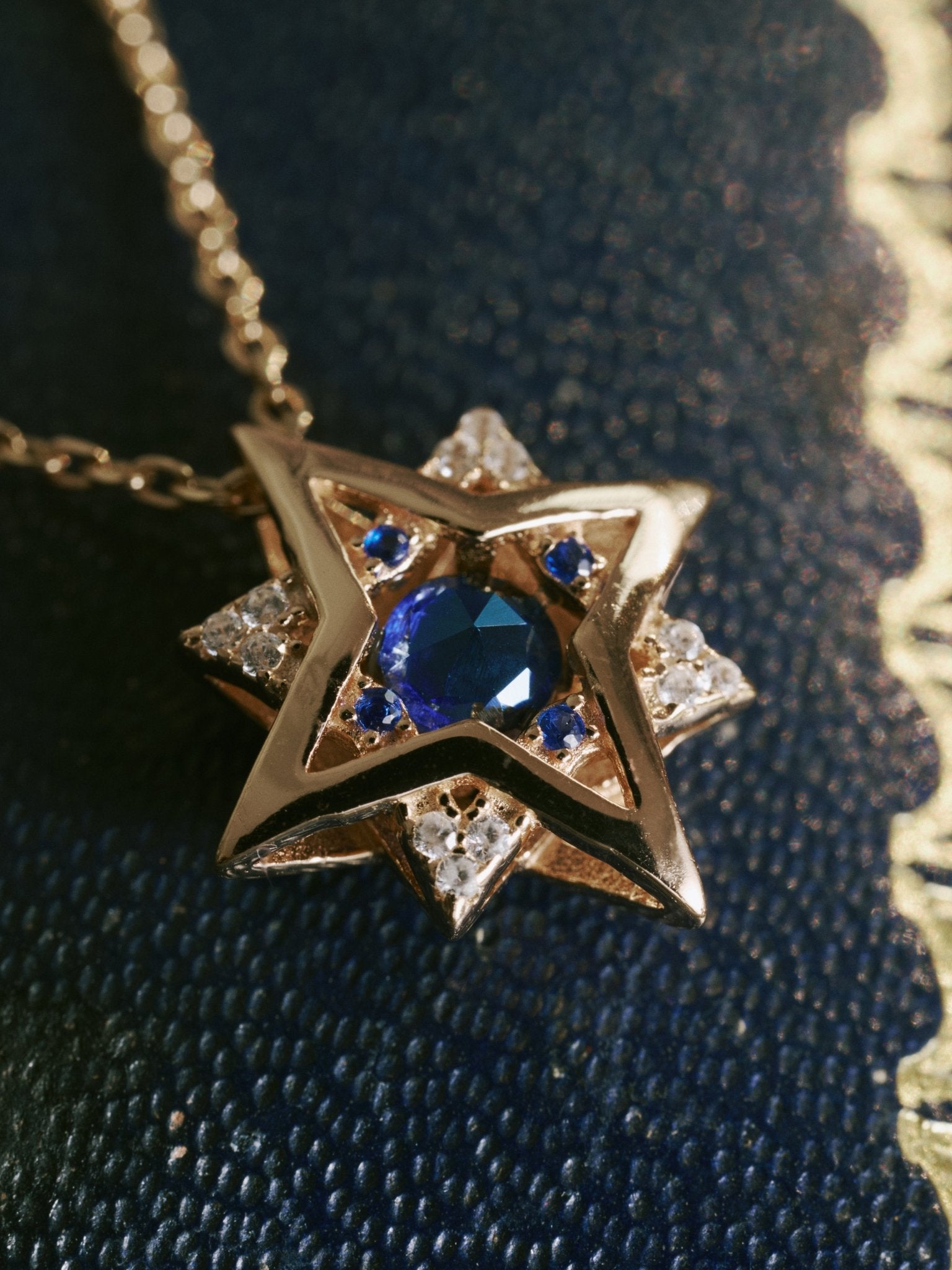 New York Sapphire Pentagram Necklace - CAMELLIA 18"