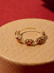 Natural Garnet Vintage-Style Starburst Ring – Estelle