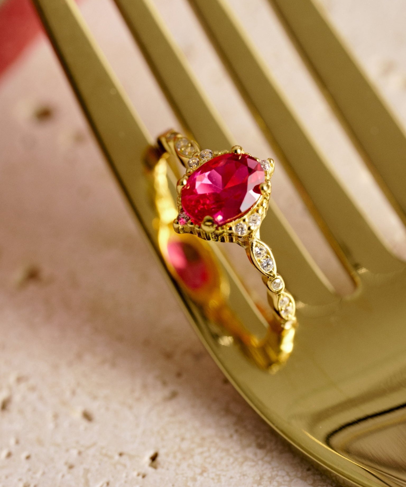 Verdure Ruby Ring - CAMELLIA 6 Gold