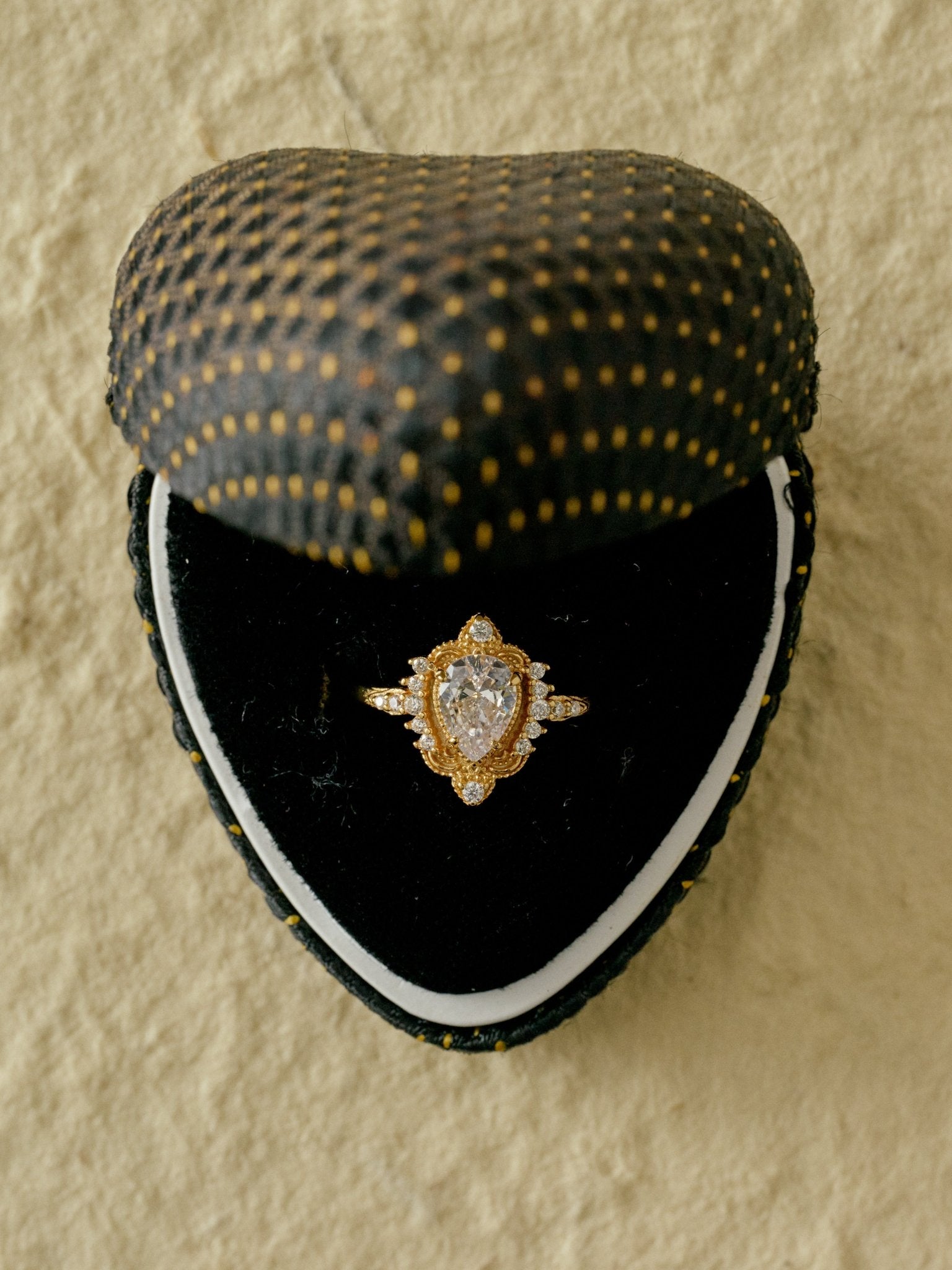 Aurélie Diamond Drop Ring - CAMELLIA 5