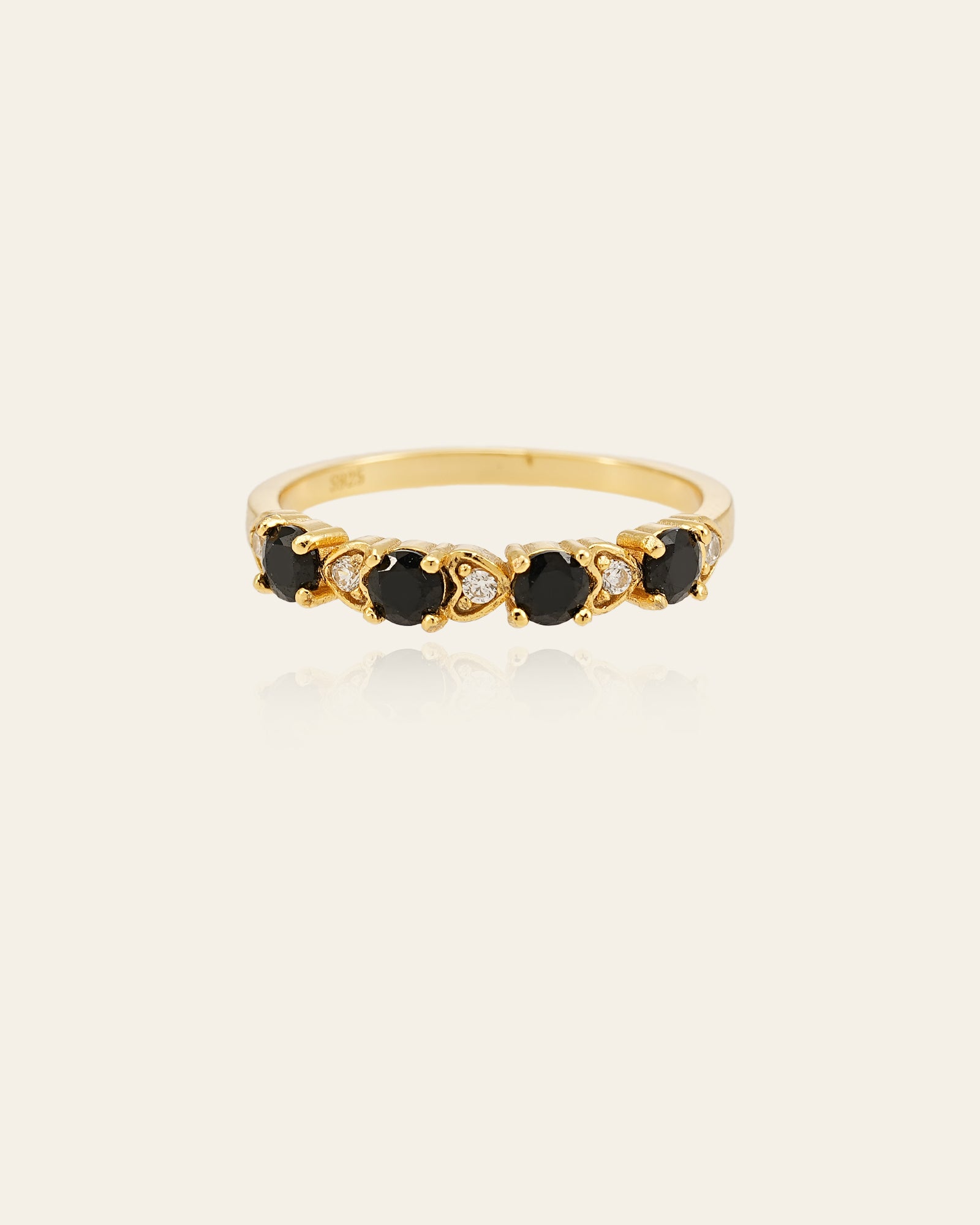 Giselle Onyx Ring - CAMELLIA 5