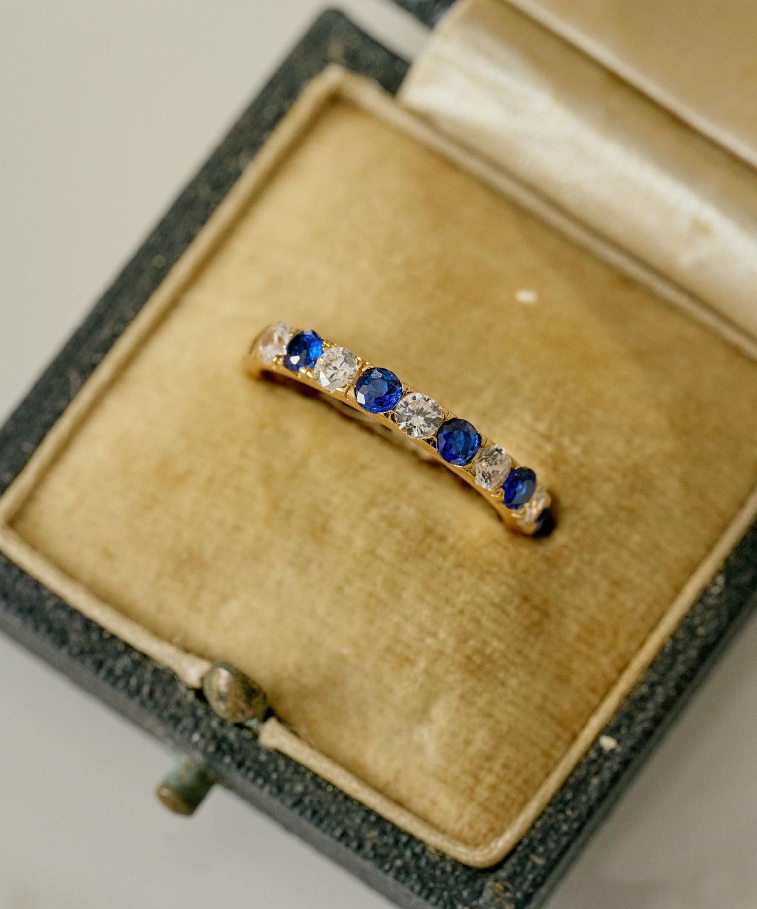 Sapphire Rhythm Ring - CAMELLIA