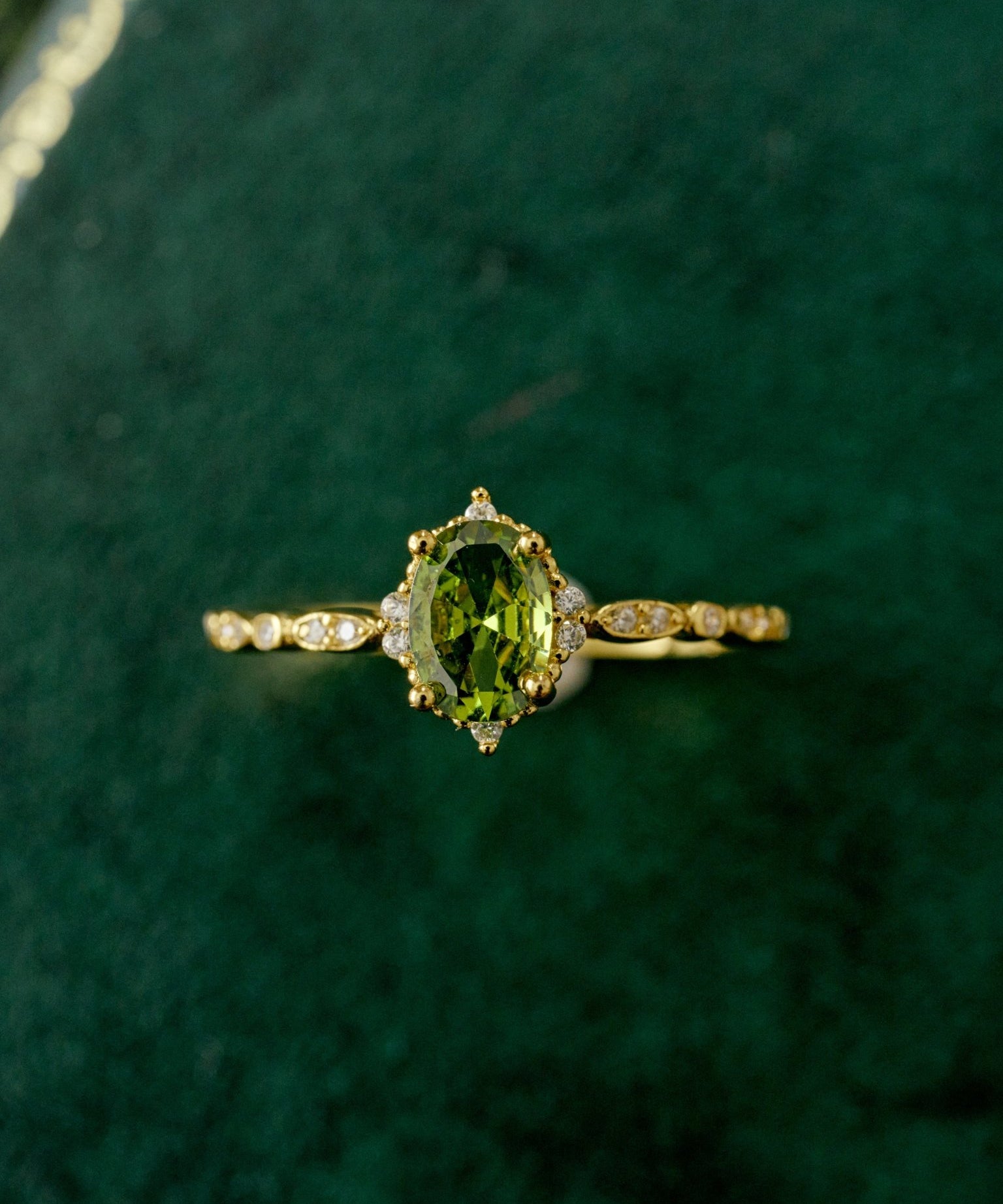 Verdure Peridot Ring - CAMELLIA 6