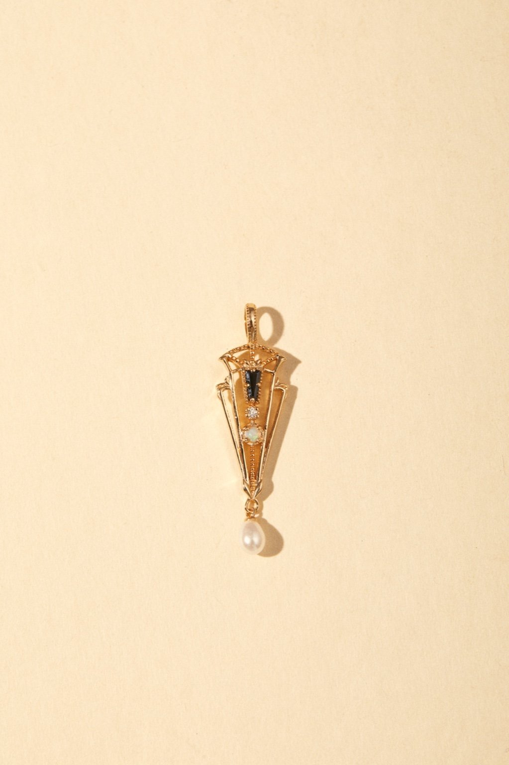 Nocturne Opal Pearl Necklace - CAMELLIA Simple Chain