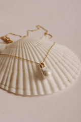 Alyssa Barquoe Pearl Necklace - CAMELLIA