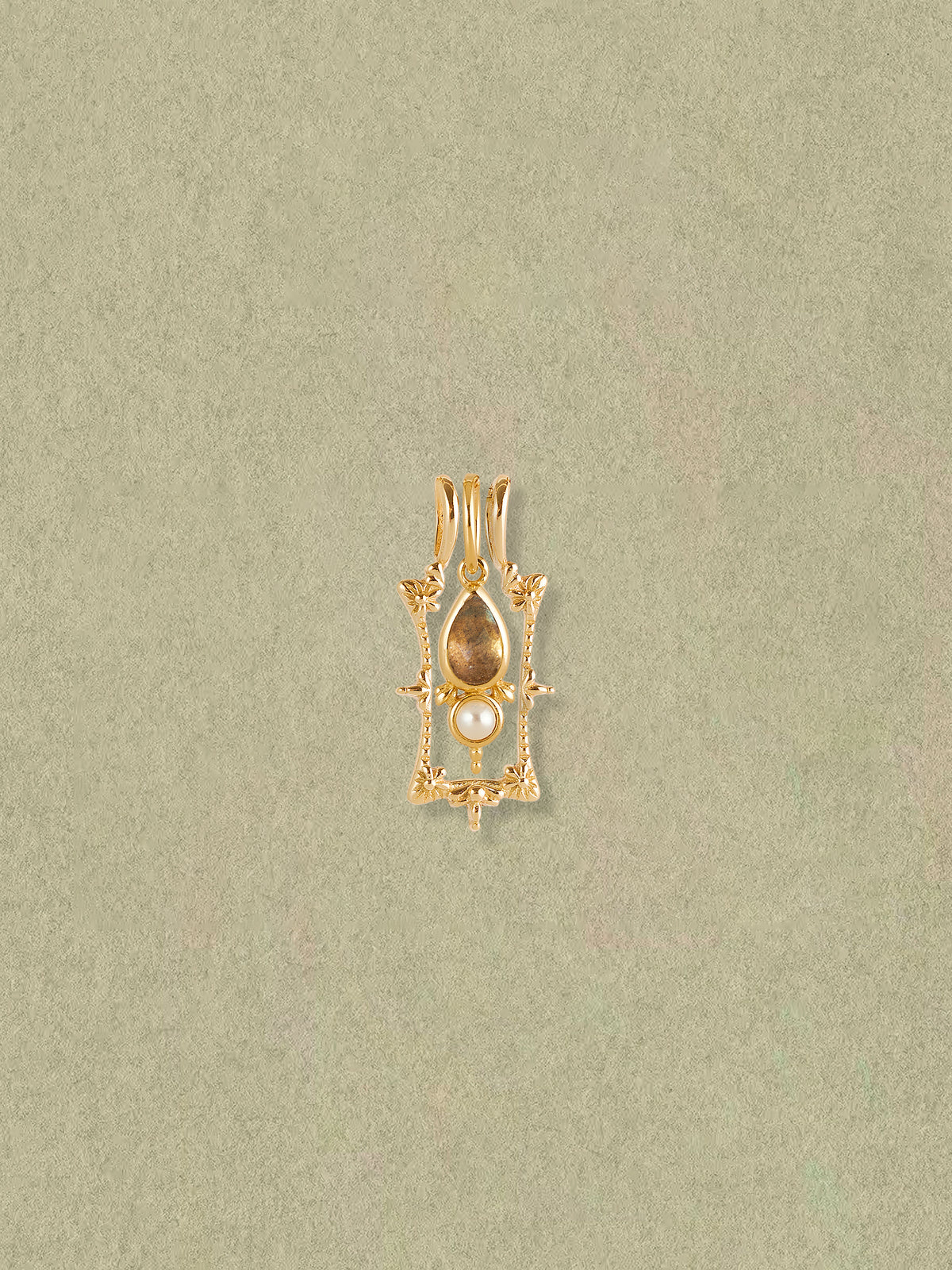Aveline Labradorite Pendant
