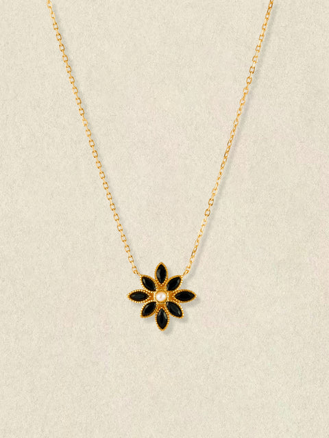 Cámellia Black Onyx Pearl Necklace