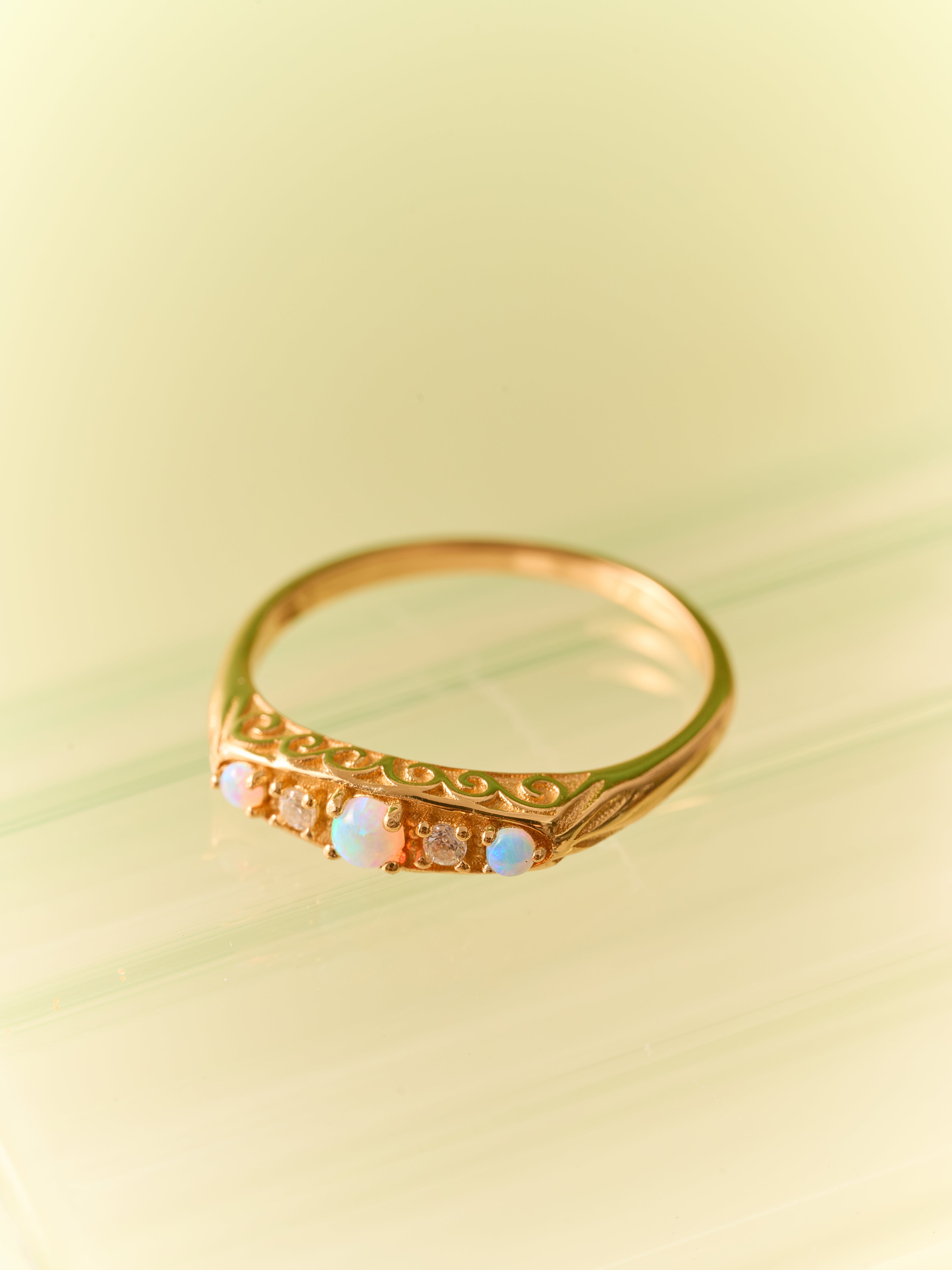 Lumière Opal Ring