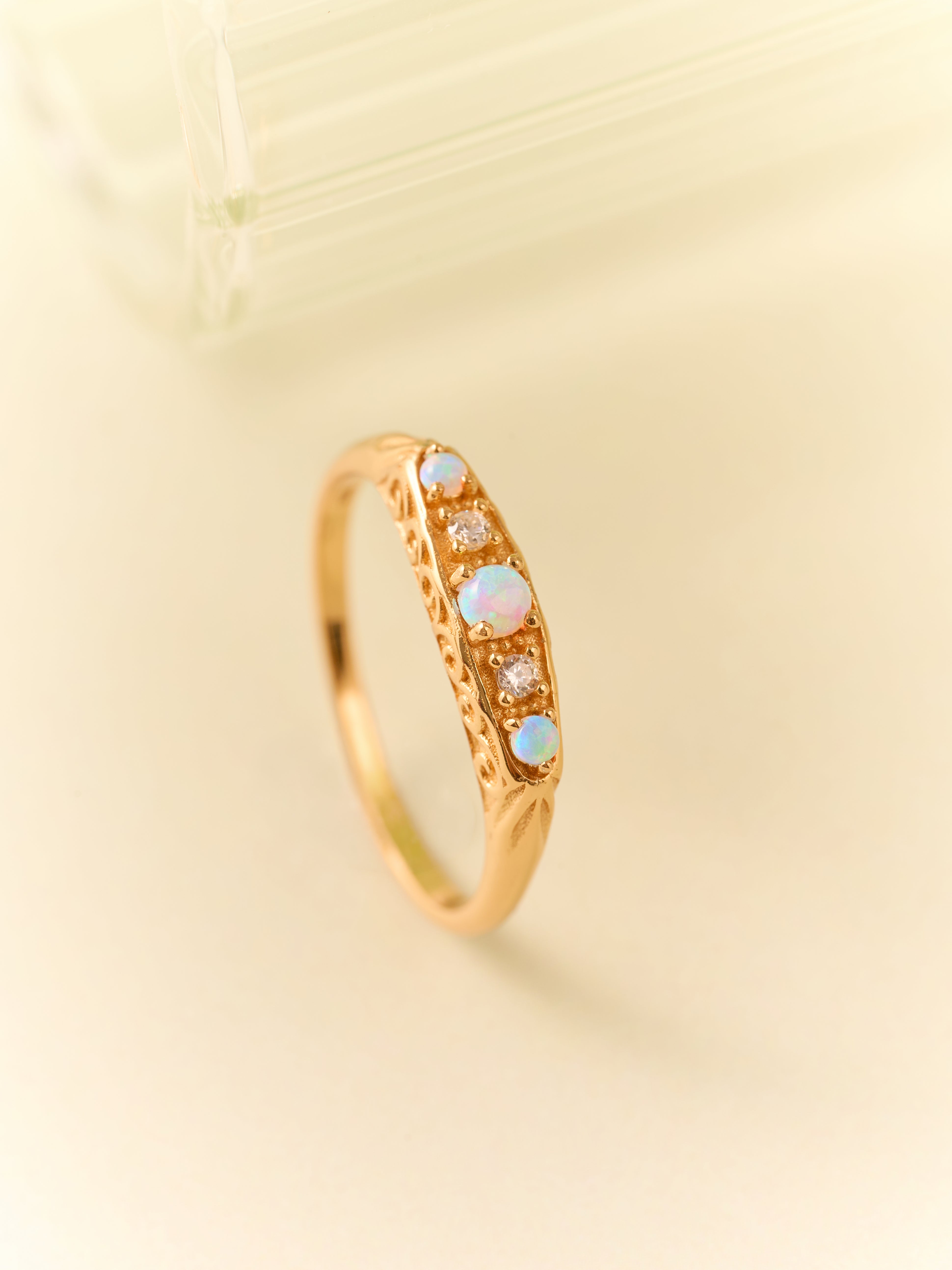 Lumière Opal Ring