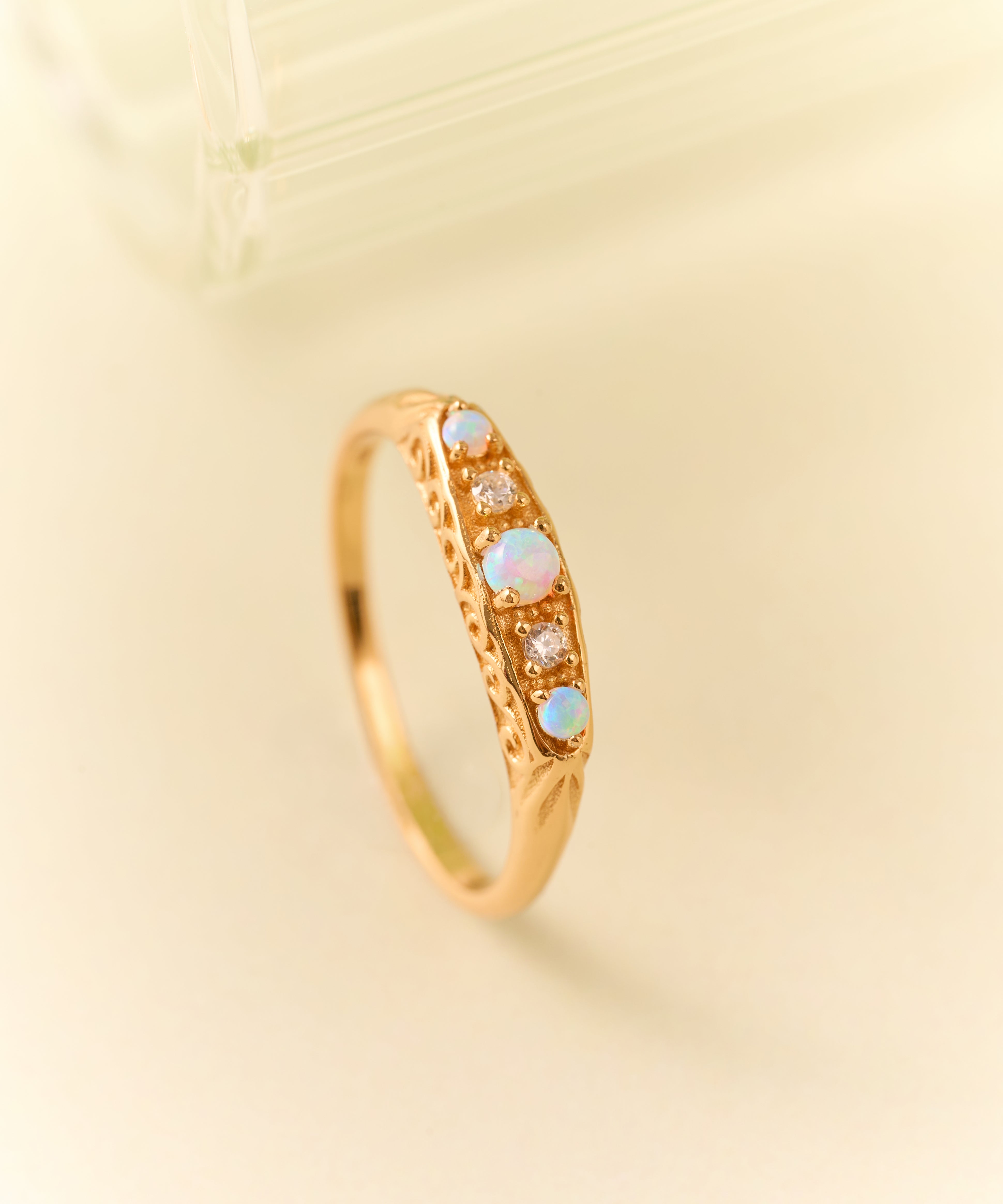 Lumière Opal Ring