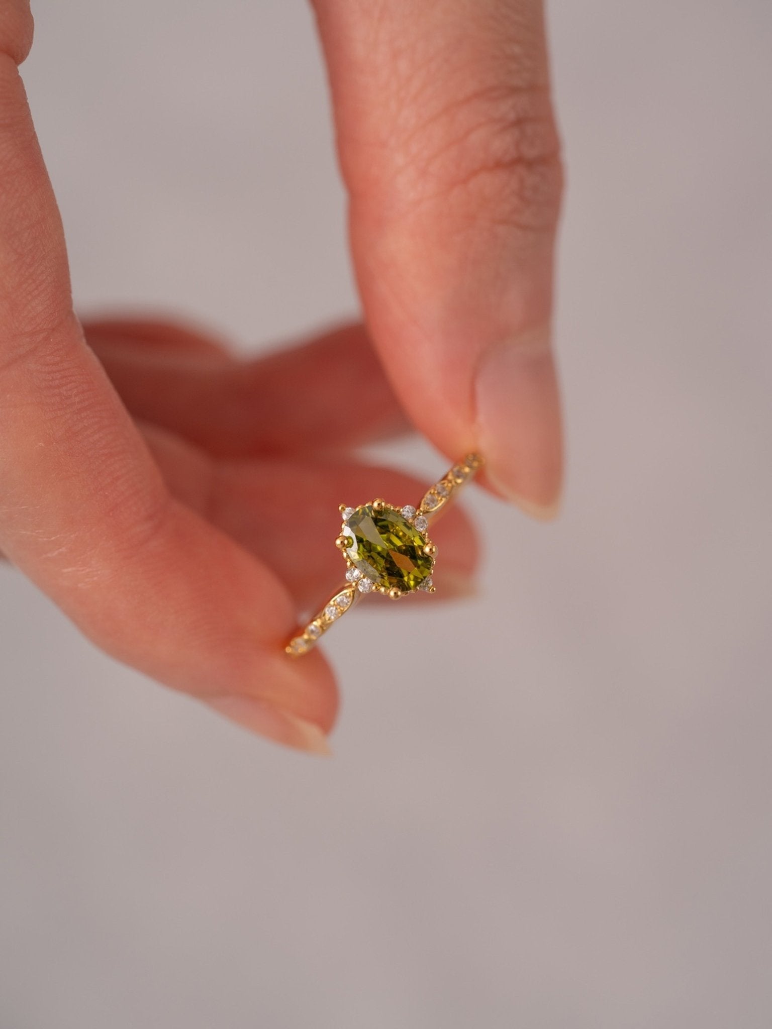 Verdure Peridot Ring - CAMELLIA 6