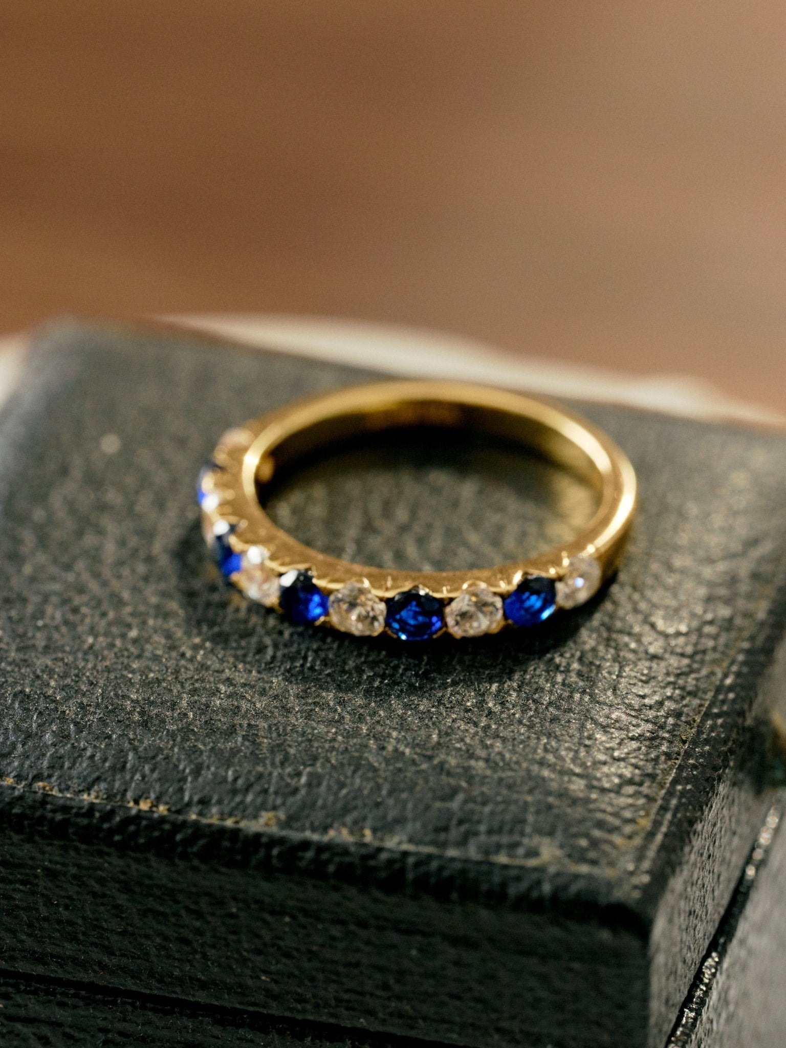 Sapphire Rhythm Ring - CAMELLIA
