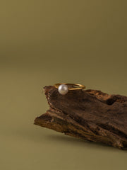Lune Pearl Ring - CAMELLIA US 5