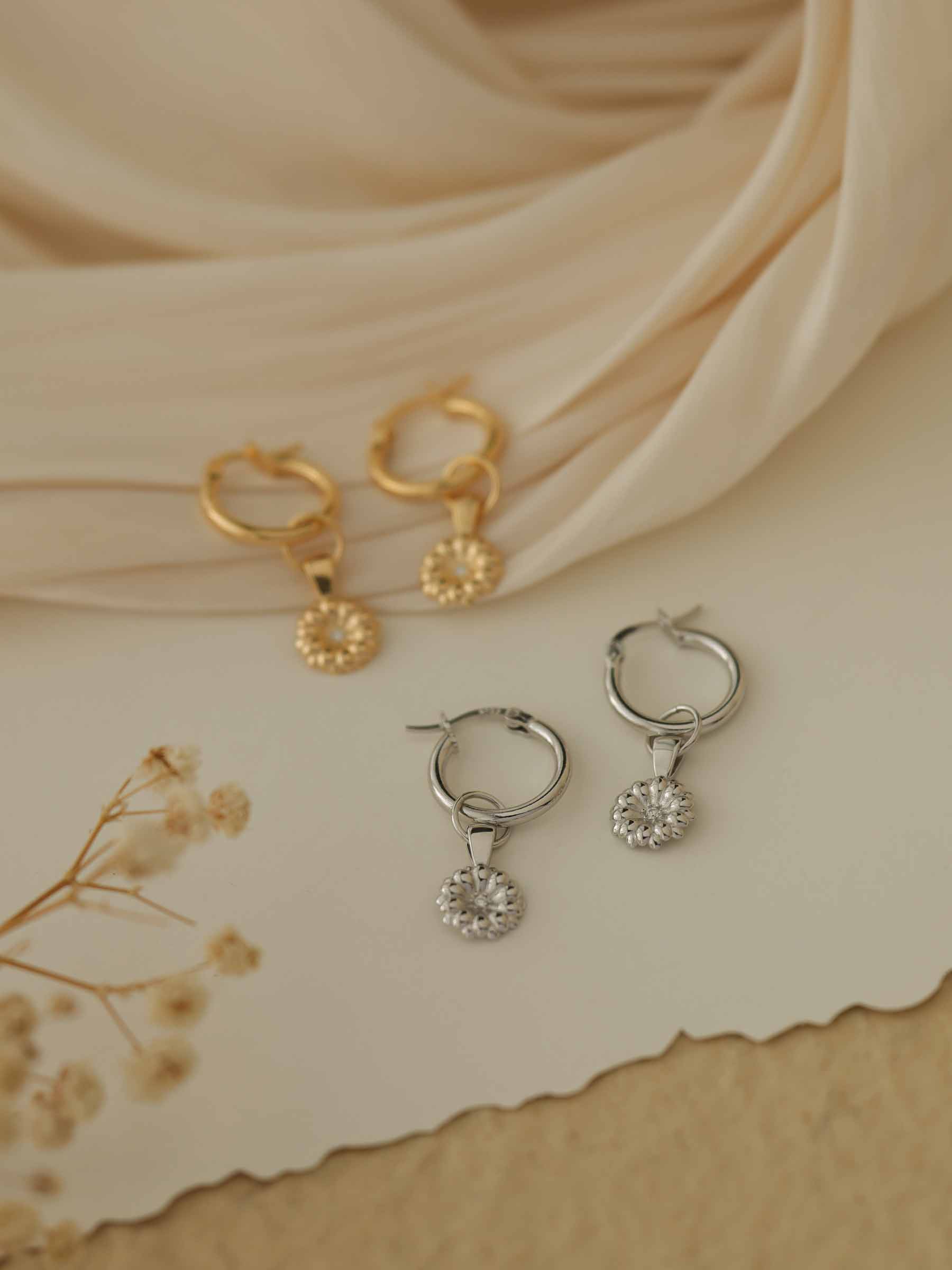 Elsa Daisy Diamond Earrings