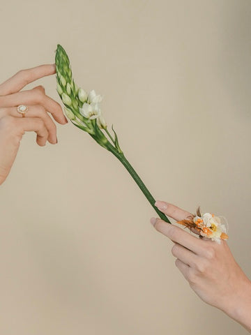 Sienna Orange White Flower Ring